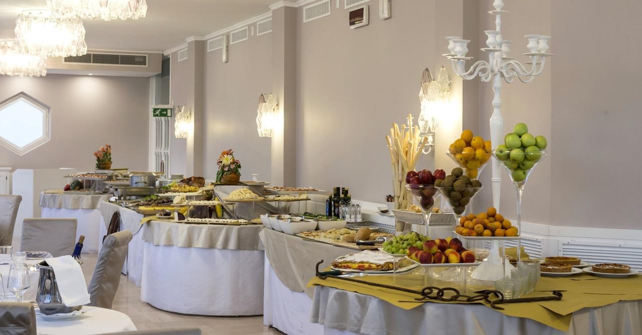 Hotel Abner'S Riccione Exterior foto